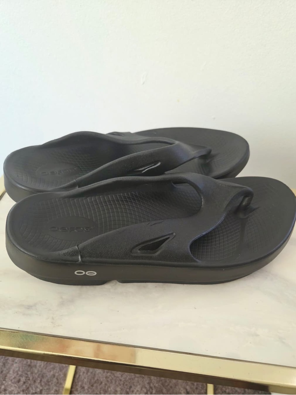 OOFOS Unisex OOriginal Black Recovery Flip Flops US Women Size 10 Men 8, EU 41